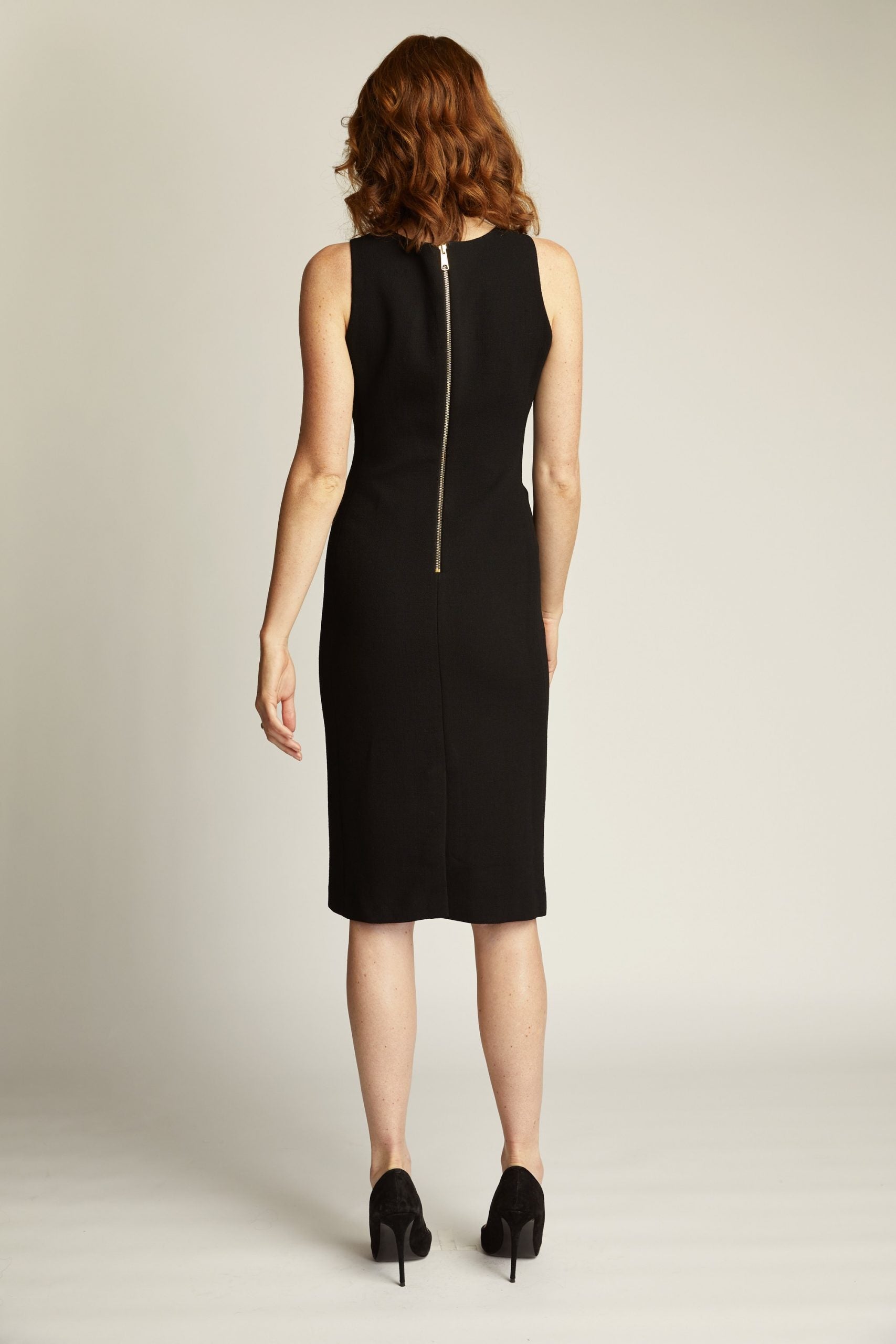 【新品タグ付き】Acka. sheer shoulder dress 黒 S 新品タグ付きAcka sheer shoulder dress(size1)
